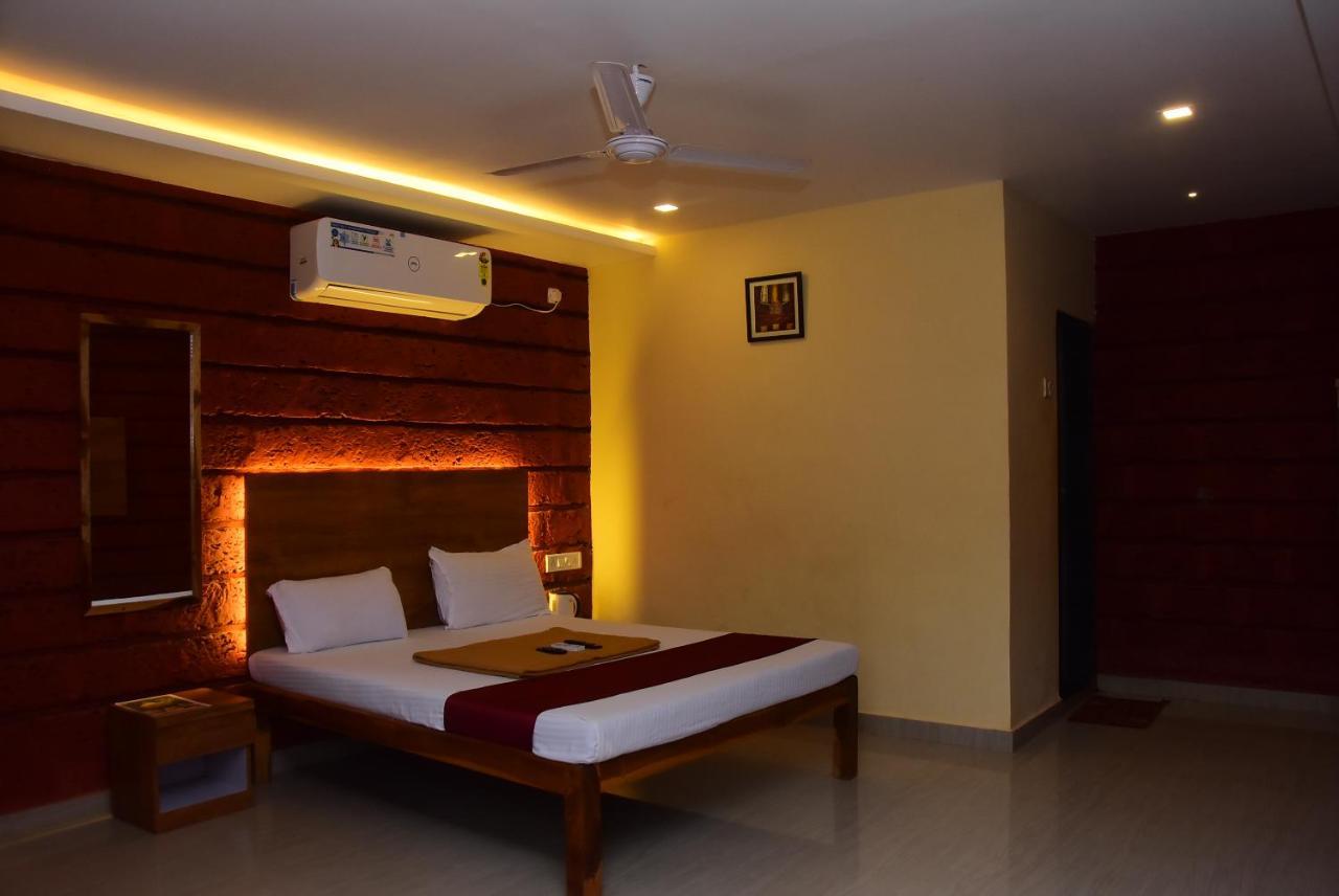 Salt Water Resort Dāpoli Extérieur photo